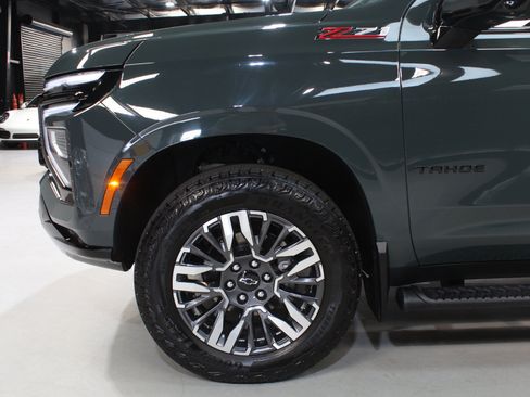 Used 2025 Chevrolet Tahoe Z71 w/ Z71 Off-Road Package AWD/4WD image 4