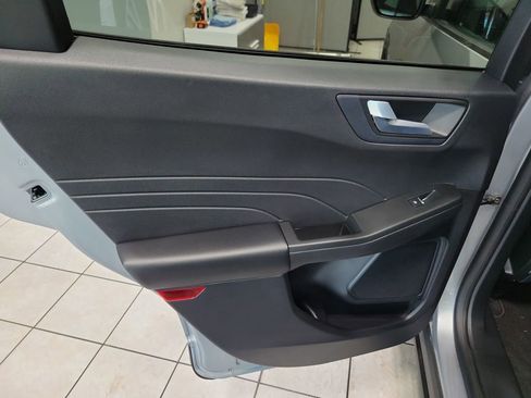 Used 2022 Ford Escape SEL image 34