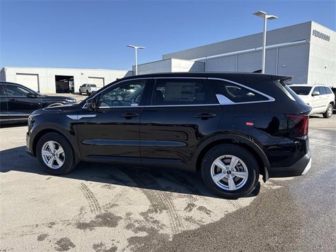 New 2026 Kia Sorento LX image 7