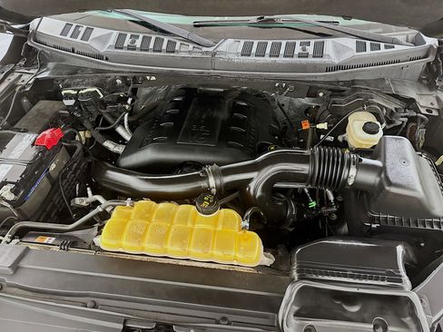 Used 2016 Ford F150 XLT w/ Equipment Group 302A Luxury image 28