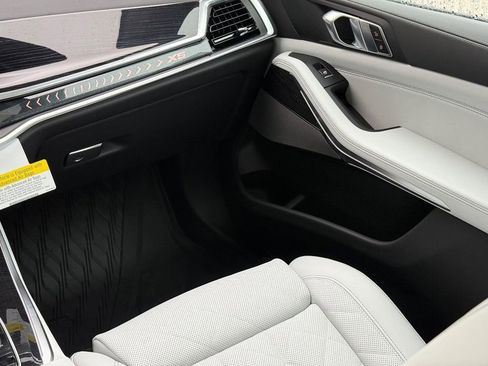 New 2026 BMW X5 xDrive40i w/ Executive Package image 10