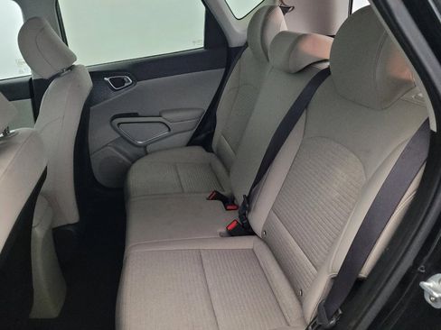 Used 2020 Kia Soul S FWD image 18