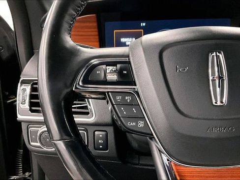 Used 2018 Lincoln Navigator Reserve w/ Technology Package image 26