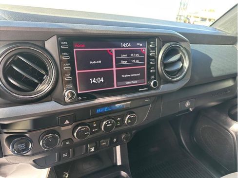 Used 2021 Toyota Tacoma TRD Off-Road image 22