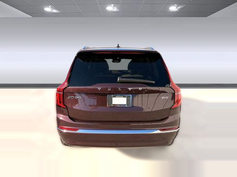New 2026 Volvo XC90 B5 Core image 10