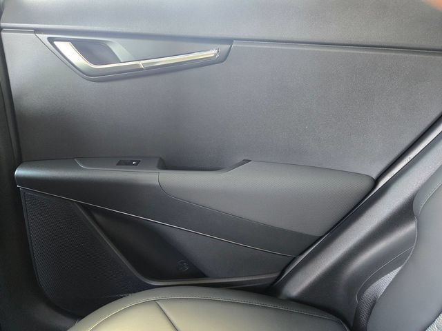 New 2026 Kia Niro EX FWD image 6
