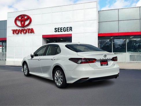 Used 2023 Toyota Camry LE w/ Convenience Package image 7