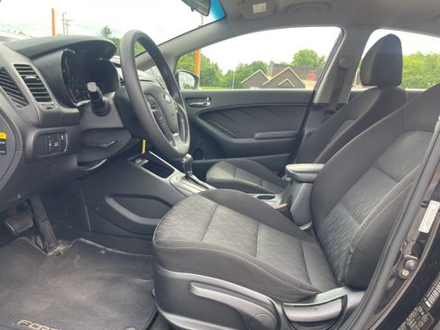 Used 2016 Kia Forte LX FWD image 9