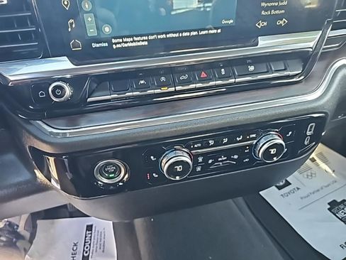 Used 2024 GMC Sierra 1500 SLT image 28