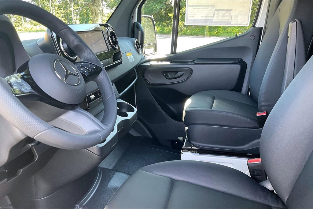 New 2026 Mercedes-Benz Sprinter 2500 image 7