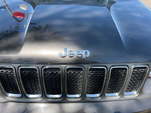 Used 2021 Jeep Renegade Limited AWD/4WD image 23