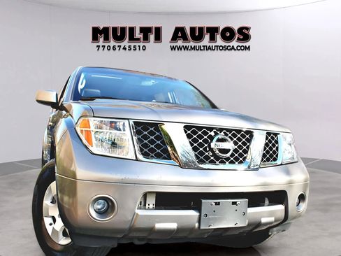 Used 2006 Nissan Pathfinder SE w/ (P01) Se Premium Pkg image 38