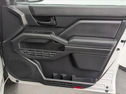 Used 2024 Toyota Tacoma SR RWD image 17