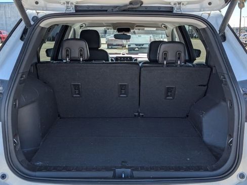 Used 2020 Chevrolet Equinox LT w/ Sport Edition image 24