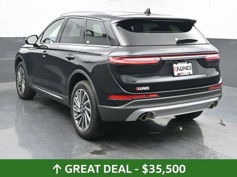 Used 2024 Lincoln Corsair Reserve image 10