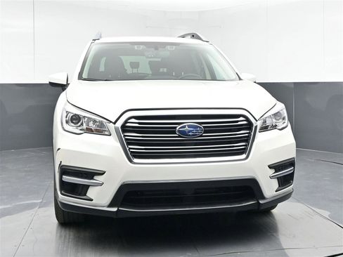 Used 2019 Subaru Ascent Premium AWD/4WD image 2