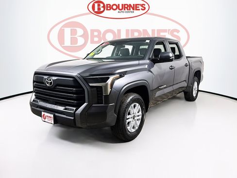 Used 2023 Toyota Tundra SR5 w/ SR5 Convenience Package image 4