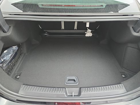 New 2026 Mercedes-Benz E 350 4MATIC Sedan image 12