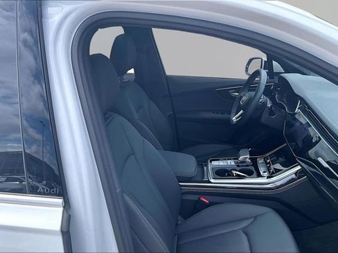 Used 2025 Audi Q7 3.0T Premium Plus w/ Premium Plus Package AWD/4WD image 7