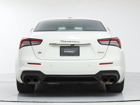 Certified 2023 Maserati Ghibli Modena RWD image 4