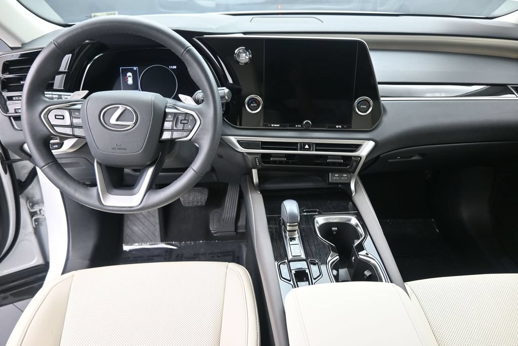 Used 2024 Lexus RX 350 FWD w/ Technology Package image 15