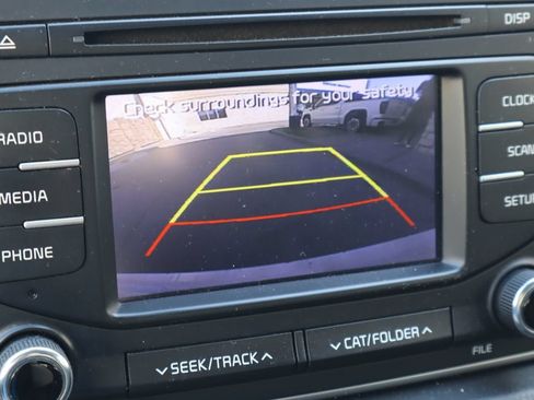 Used 2019 Kia Sportage LX FWD image 7