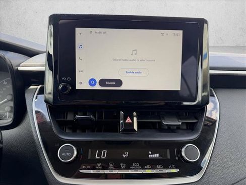 Used 2025 Toyota Corolla LE FWD image 12