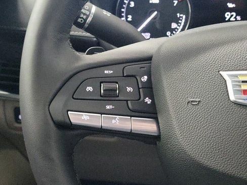 Certified 2022 Cadillac XT4 Premium Luxury w/ Technology Package FWD image 21