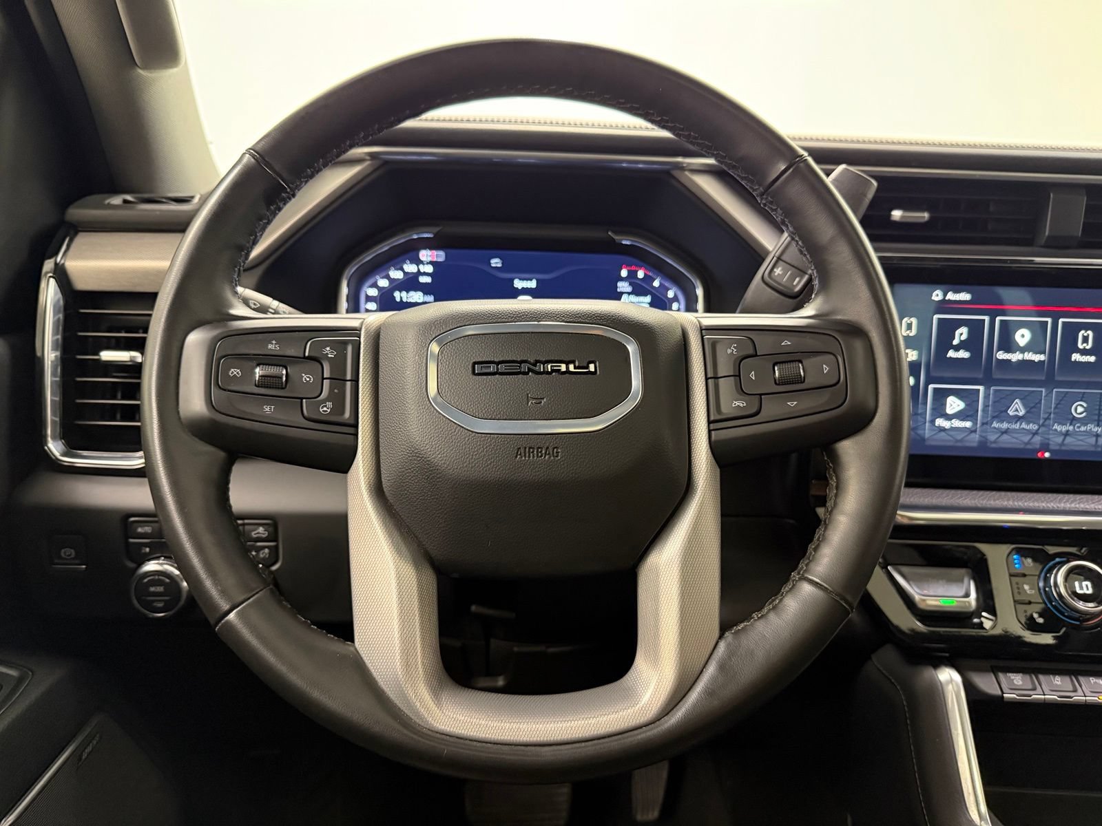 Used 2024 GMC Sierra 2500 Denali w/ Denali Reserve Package AWD/4WD image 27
