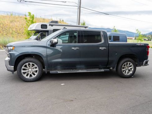 Certified 2019 Chevrolet Silverado 1500 LTZ w/ LTZ Premium Package AWD/4WD image 4