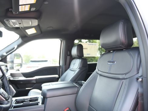 New 2026 Ford F250 Platinum AWD/4WD image 14