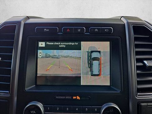 Used 2018 Ford Expedition Platinum RWD image 12