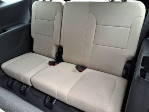 Used 2023 Chevrolet Traverse LS w/ Safety Package FWD image 12