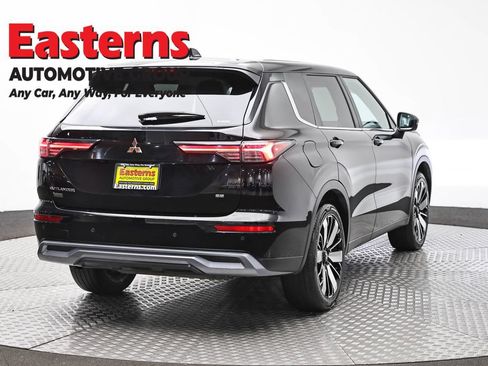 Used 2025 Mitsubishi Outlander SE AWD/4WD image 5