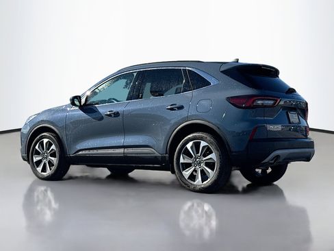 Used 2023 Ford Escape Platinum image 13