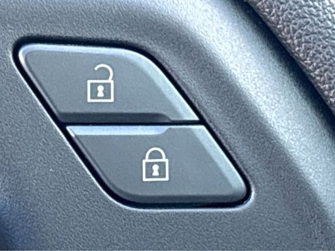 Used 2019 Chevrolet Silverado 1500 RST w/ All-Star Edition image 29