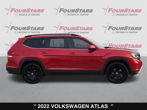 Used 2022 Volkswagen Atlas SE image 3
