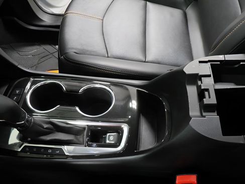 Used 2022 Chevrolet Equinox Premier image 19