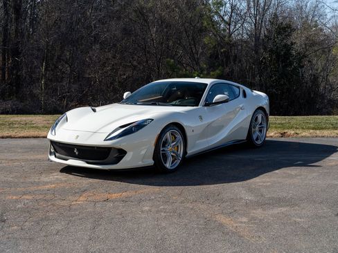 Certified 2019 Ferrari 812 Superfast image 4