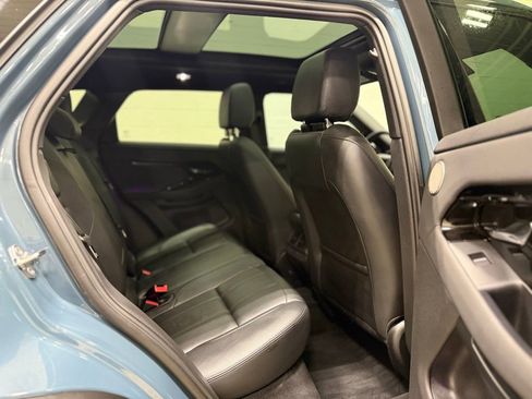 Used 2025 Land Rover Range Rover Evoque S image 33