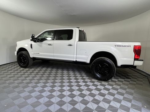 Certified 2022 Ford F350 Platinum w/ Tremor Off-Road Package AWD/4WD image 2