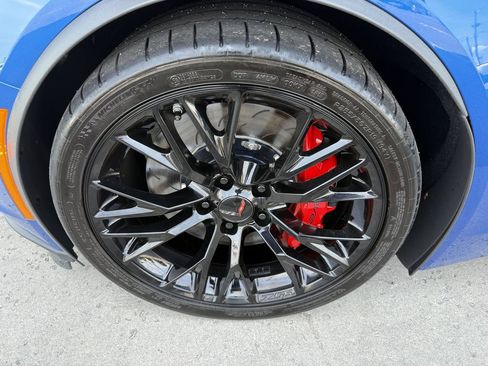 Used 2016 Chevrolet Corvette Z06 Coupe w/ 3LZ w/ 3LZ Preferred Equipment Group RWD image 52