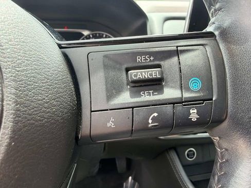 Used 2023 Nissan Rogue SL AWD/4WD image 30