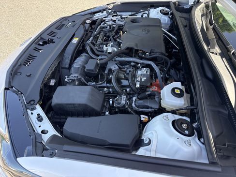 Used 2025 Toyota Camry LE FWD image 31