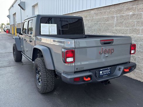 Used 2023 Jeep Gladiator Mojave w/ Cold Weather Group AWD/4WD image 38