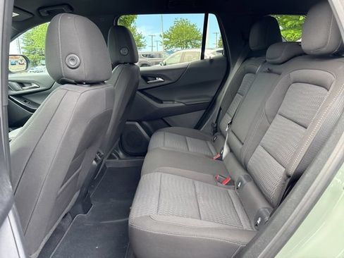 Used 2026 Chevrolet Equinox LT FWD image 13