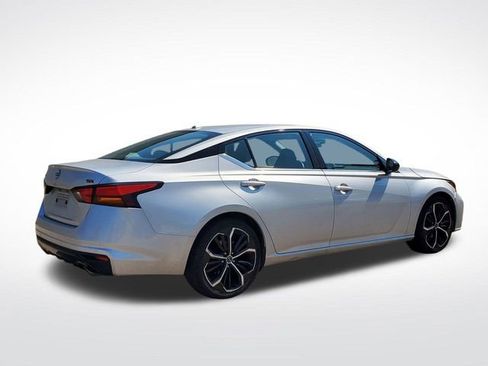 Used 2023 Nissan Altima 2.5 SR image 4