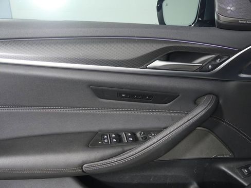 Certified 2023 BMW 530i w/ M Sport Package image 8