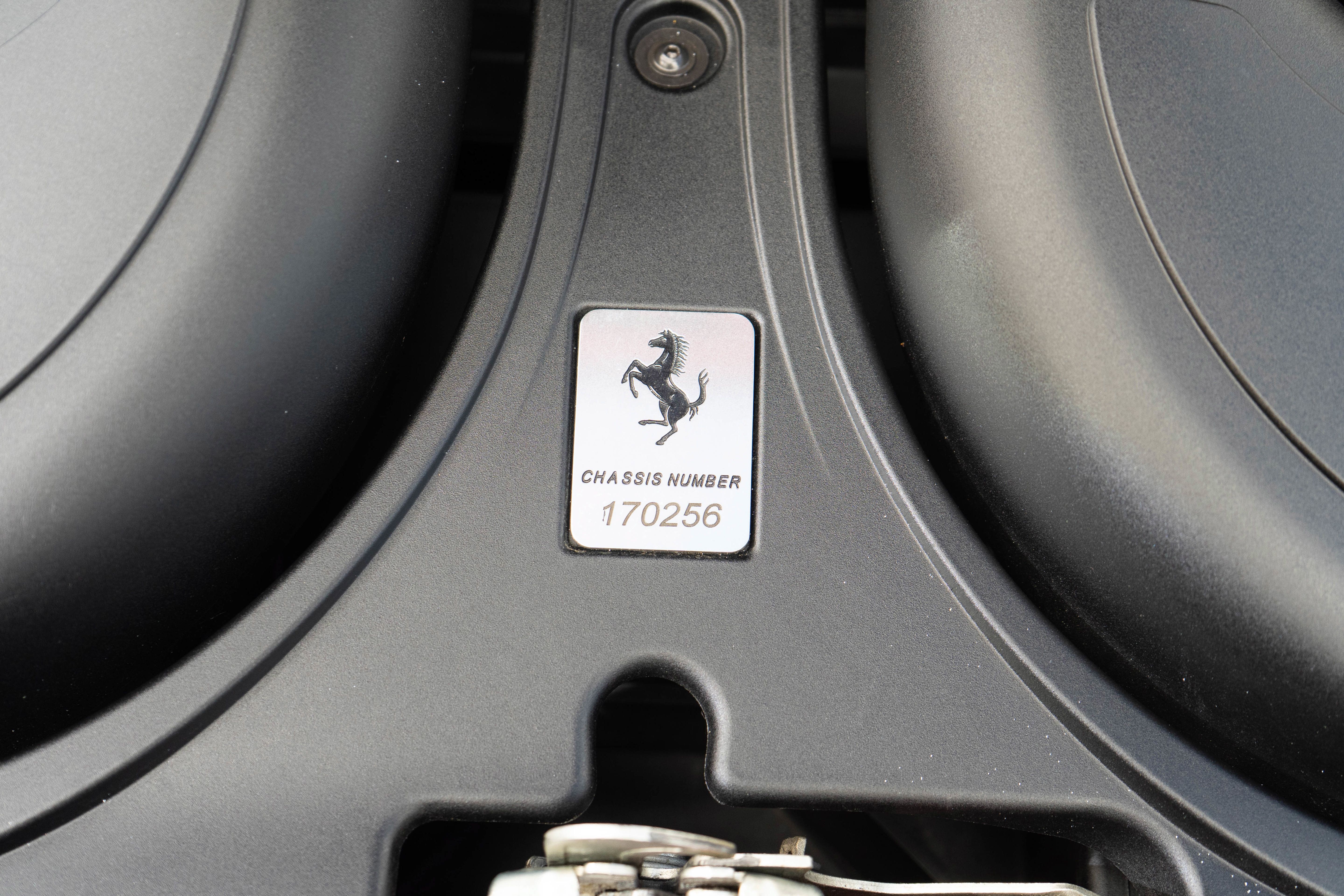Used 2010 Ferrari California RWD image 33