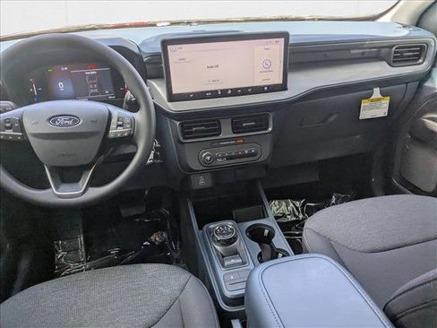 New 2025 Ford Maverick XL image 13